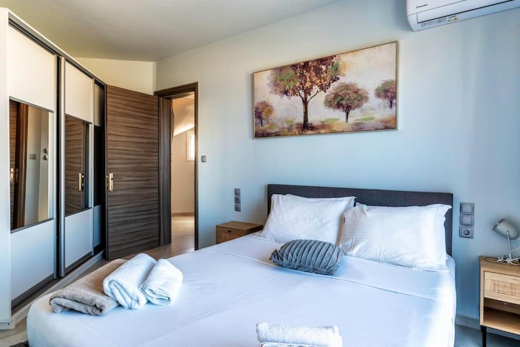 Zefyros Suite , Seafront Retreat ! Panormos  Luaran gambar