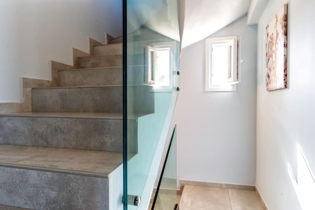 Zefyros Suite , Seafront Retreat ! Panormos  Luaran gambar
