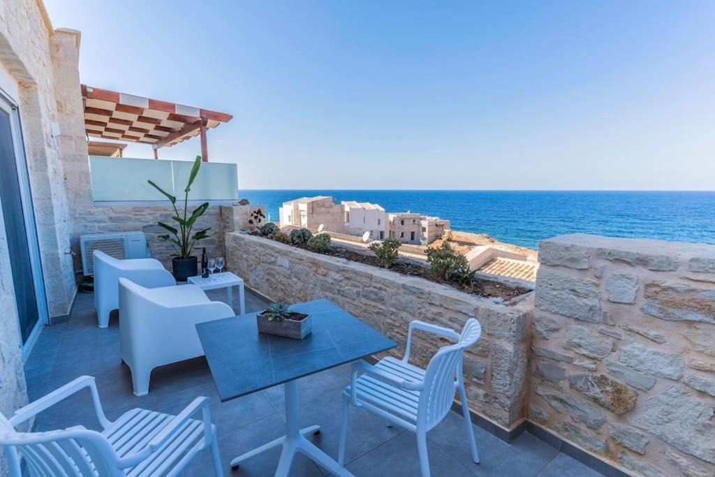 Zefyros Suite , Seafront Retreat ! Panormos  Luaran gambar
